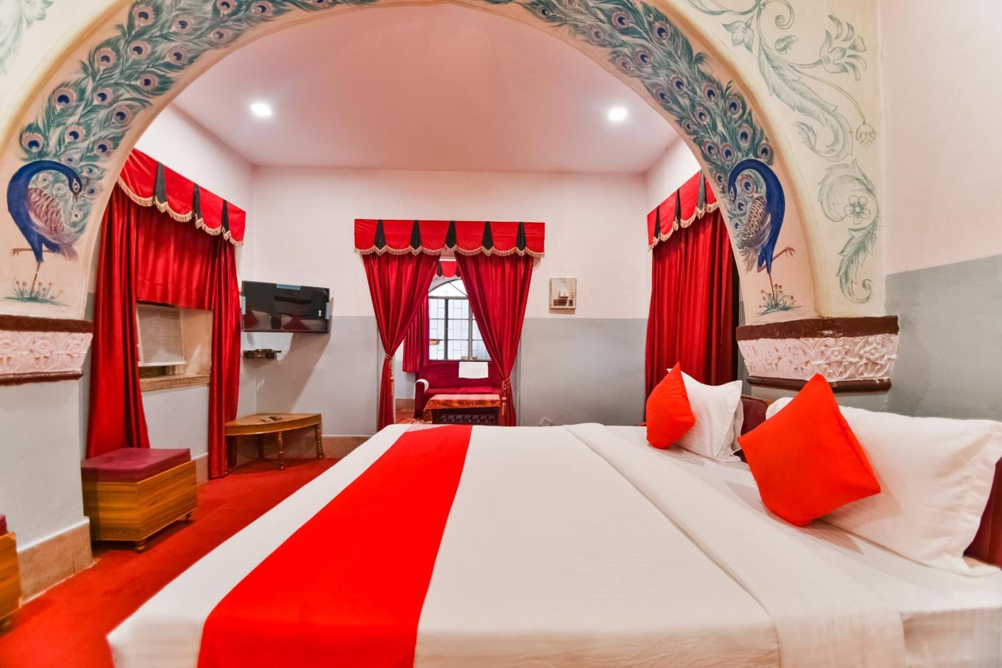 OYO Flagship 47097 Hotel Raj Kesar Tirath Bagian luar foto