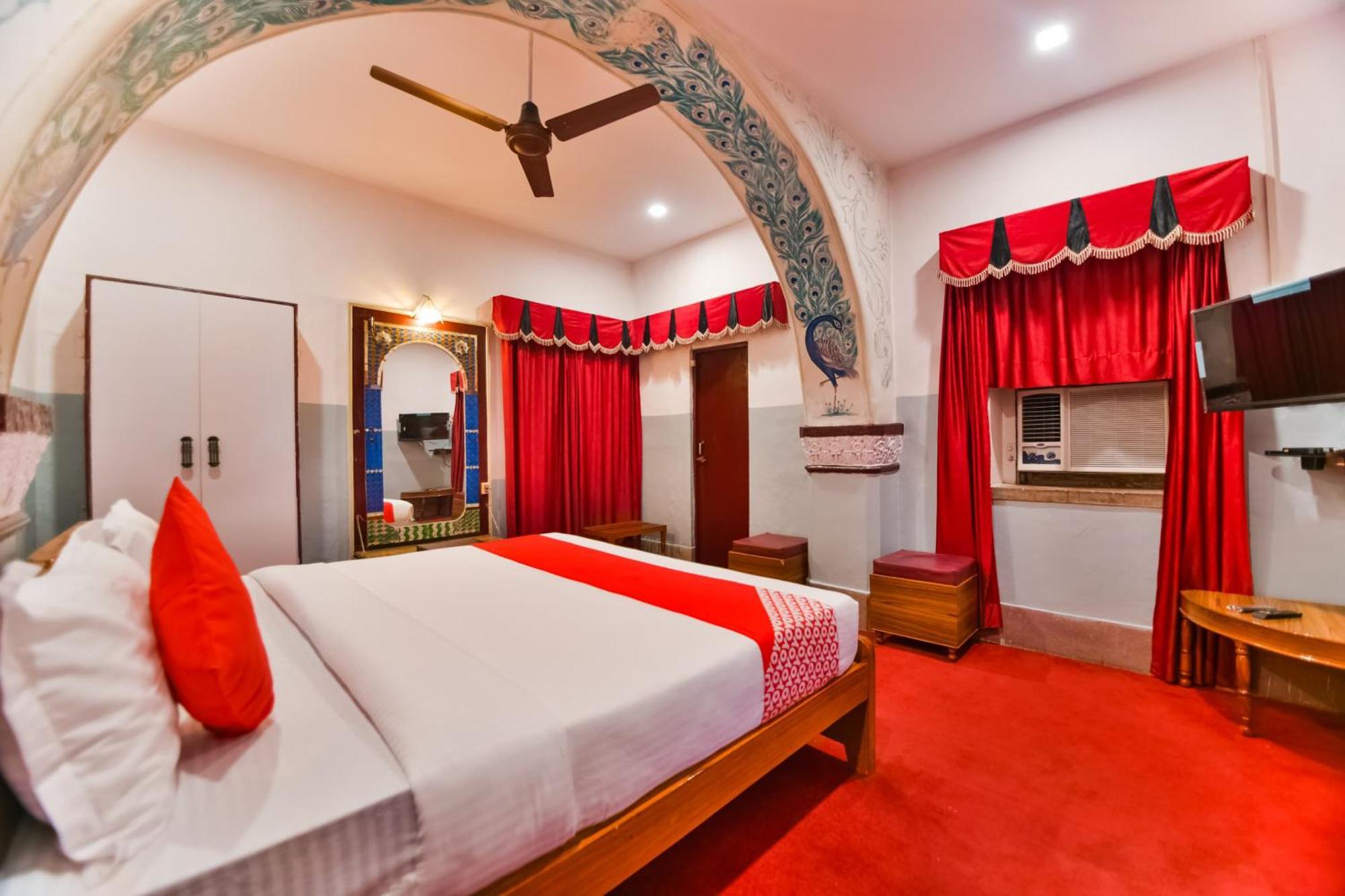 OYO Flagship 47097 Hotel Raj Kesar Tirath Bagian luar foto